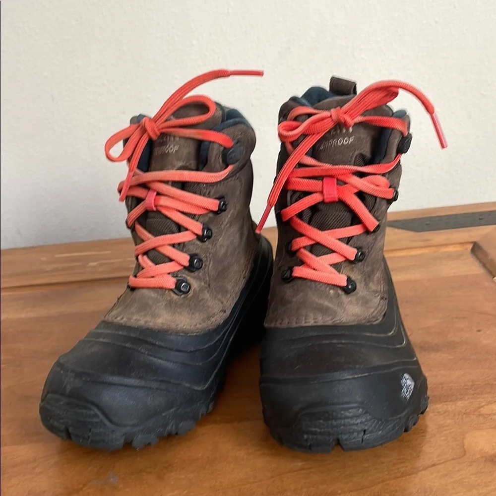 The North Face Kids Waterproof Snow Boots Size 2